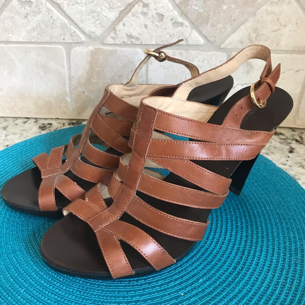 NWOT BANANA REPUBLIC LEATHER BROWN SANDALS  (3)